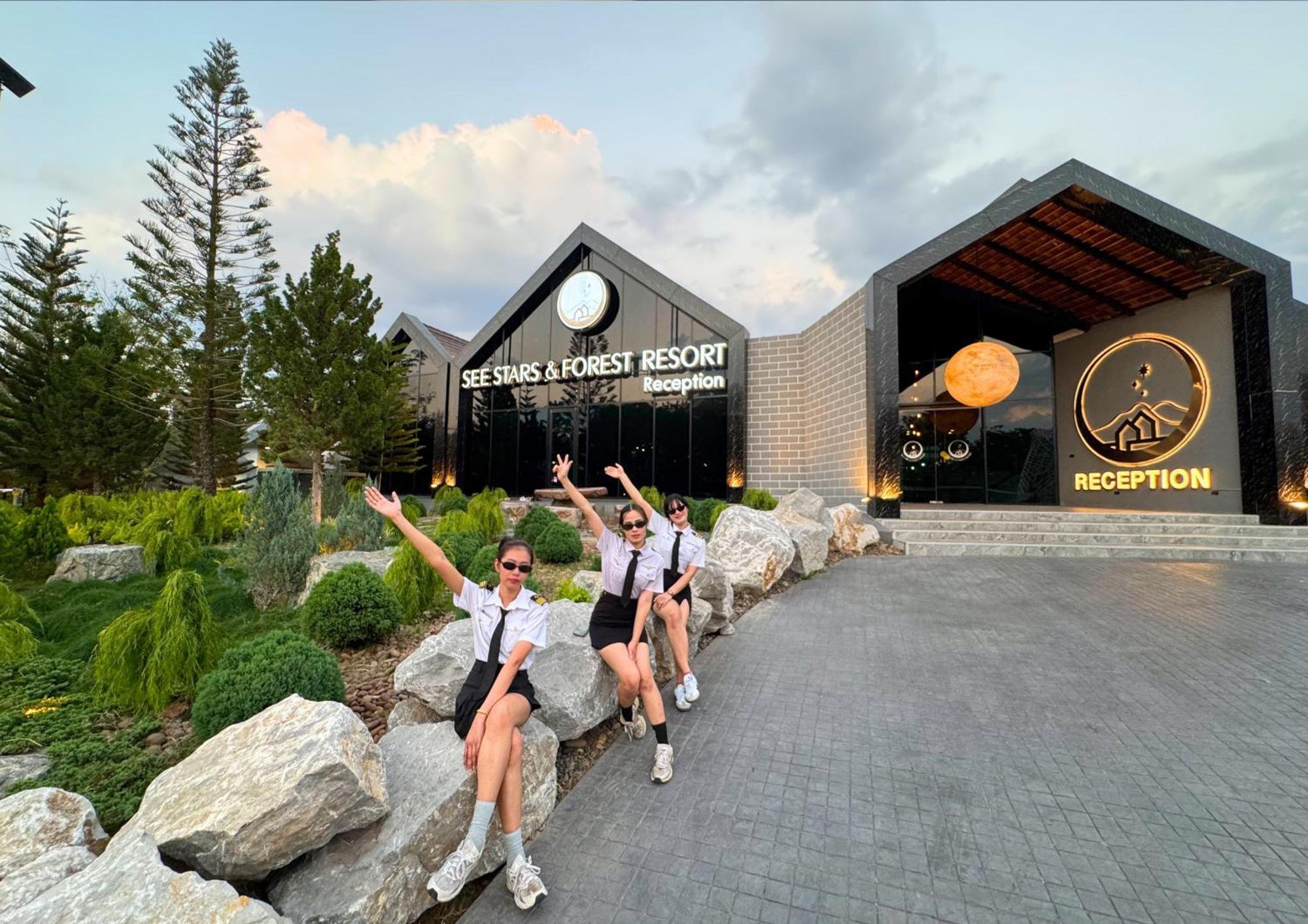 See Stars & Forest Resort Amphoe Sawang Daen Din エクステリア 写真
