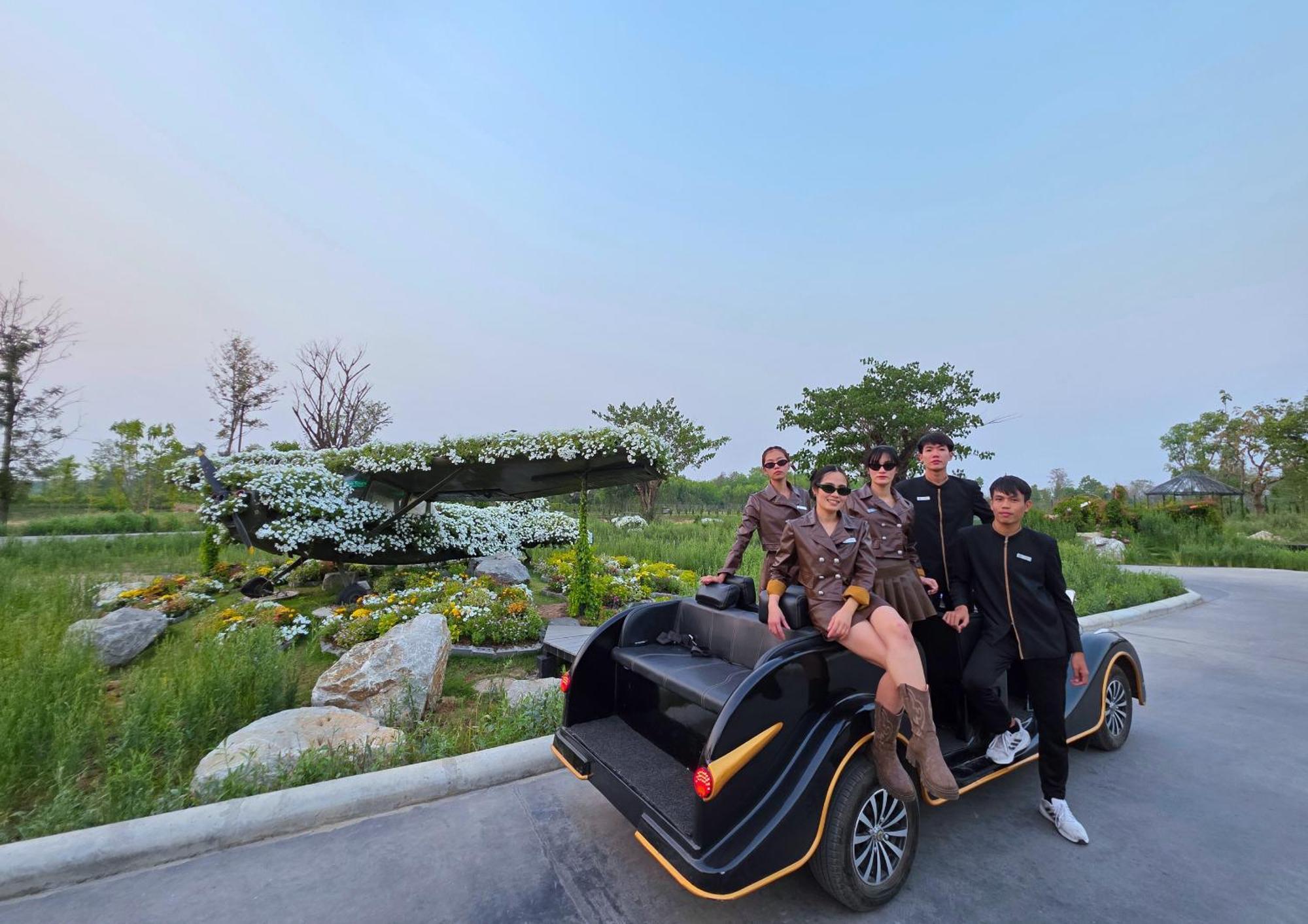 See Stars & Forest Resort Amphoe Sawang Daen Din エクステリア 写真